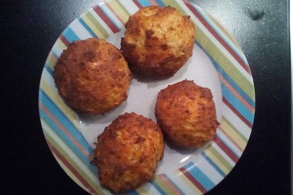 Low Carb Bacon and Cheese Rolls