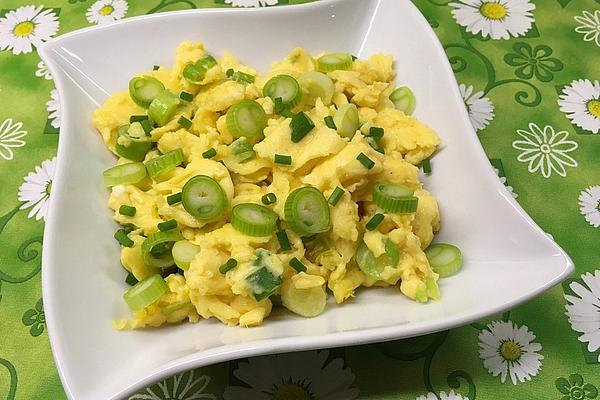 Microwave Scrambled Eggs with Spring Onions