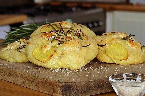 Mini Focaccia with Goat Cheese, Rosemary and Potatoes