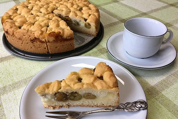 Mirabelle Cake with Custard