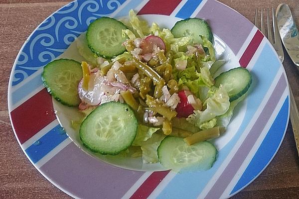 Mixed Salad with Honey Mustard Dressing