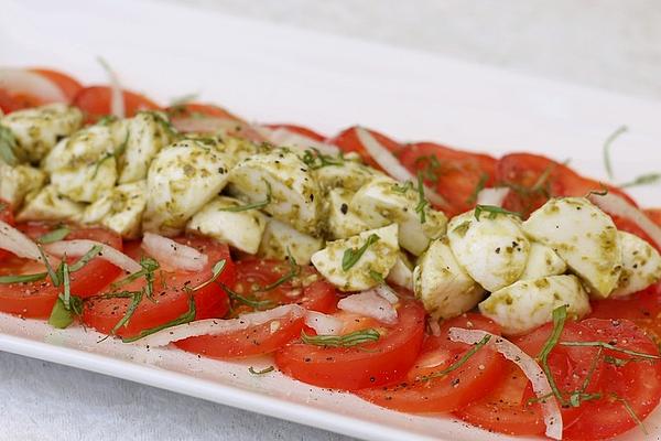 Mozzarella – Tomato Salad with Pesto