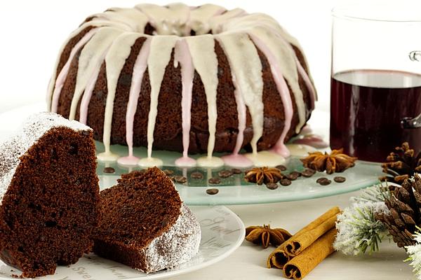 Mulled Wine Spice Cake with Chocolate