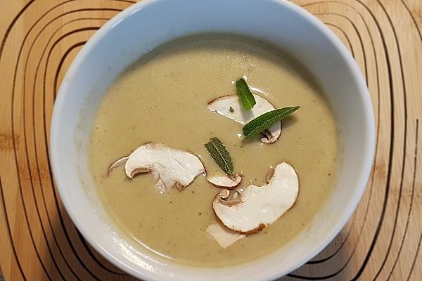 Mushroom – Cream Soup with Sage