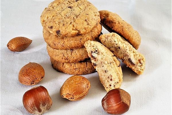 Nut Chocolate Chip Cookies