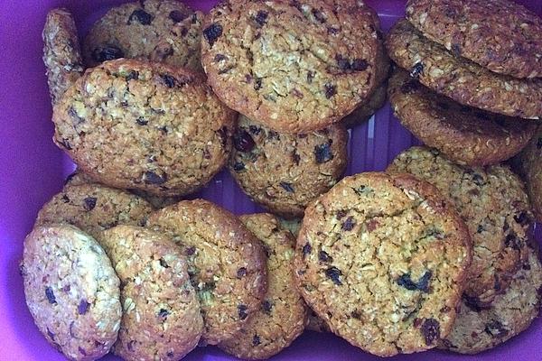 Oat Cookies with Cranberries and Raisins