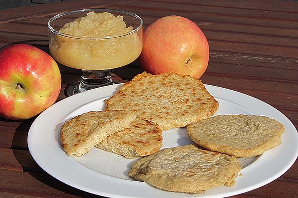 Oatmeal Pancakes with Applesauce