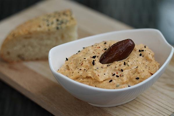 Oriental Date and Cream Cheese Spread