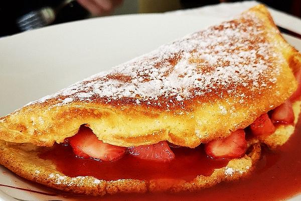 Oven Pancake with Warm Strawberries