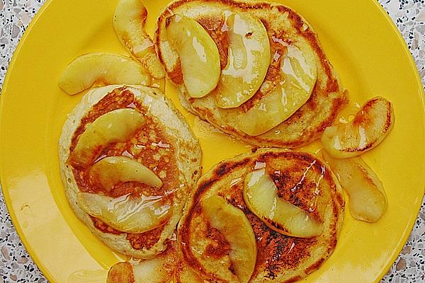 Pancakes with Steamed Apples and Maple Syrup