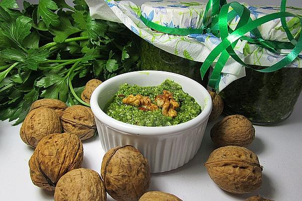 Parsley – Walnut – Pesto