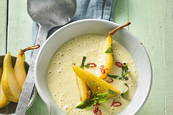 Parsnip – Pear Soup with Curry