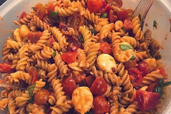 Pasta Salad À La Caprese