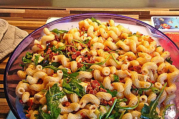 Pasta Salad with Bacon and Rocket