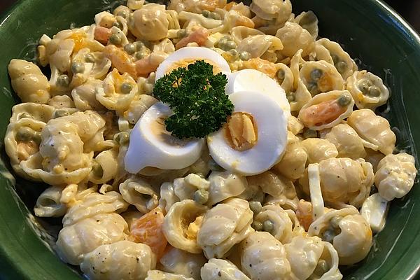 Pasta Salad with Tangerines and Eggs