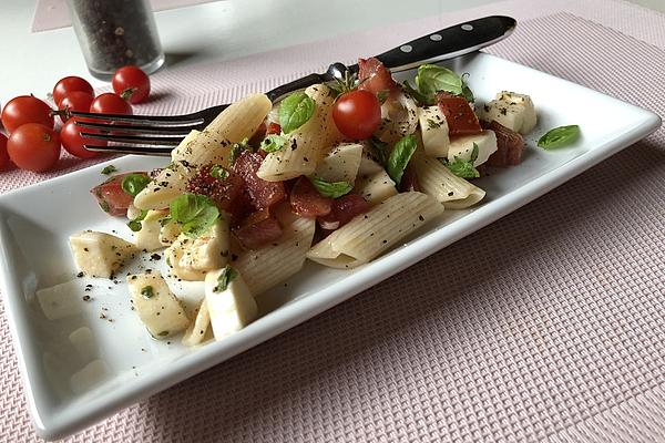 Pasta, Tomato and Mozzarella Salad