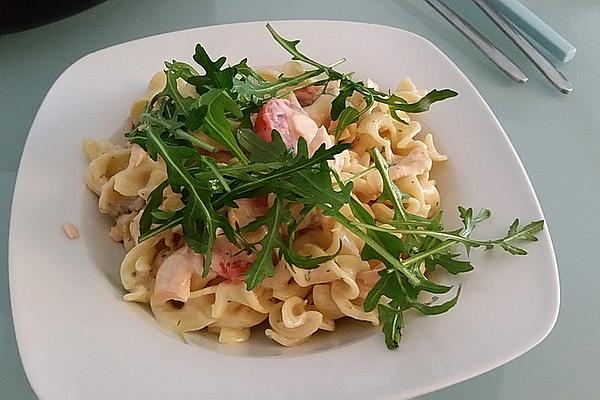 Pasta with Salmon and Cheese Sauce