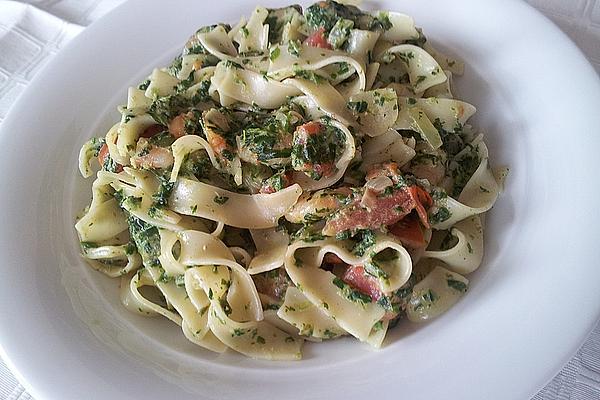 Pasta with Scampi and Spinach