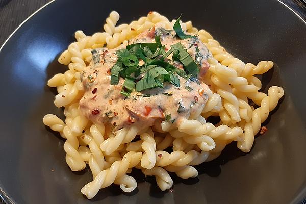 Pasta with Wild Garlic Cream Cheese Sauce and Cocktail Tomatoes