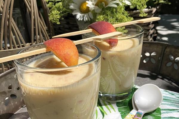 Peach and Banana Smoothie with Kefir