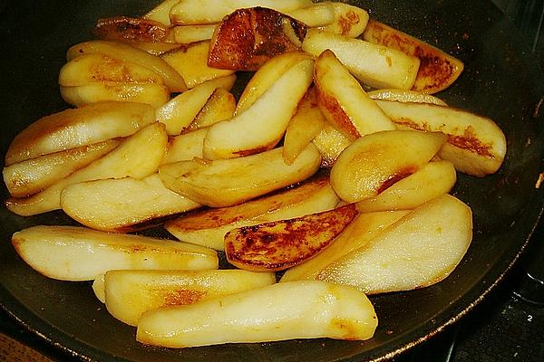 Pear Liqueur Made from Fried Pears