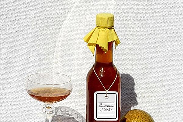 Pear Liqueur Made from Juice