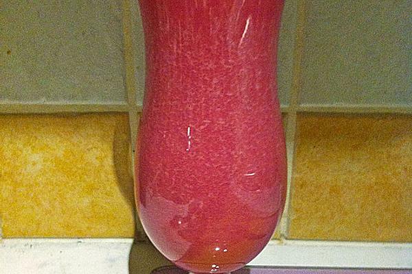 Pear Smoothie with Pomegranate