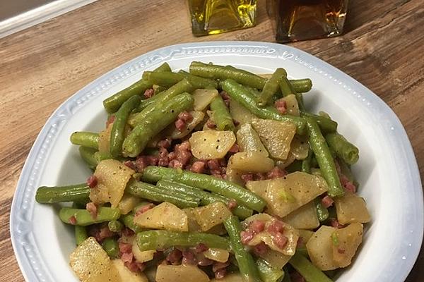 Pears, Beans, Bacon Salad with Mustard Dressing