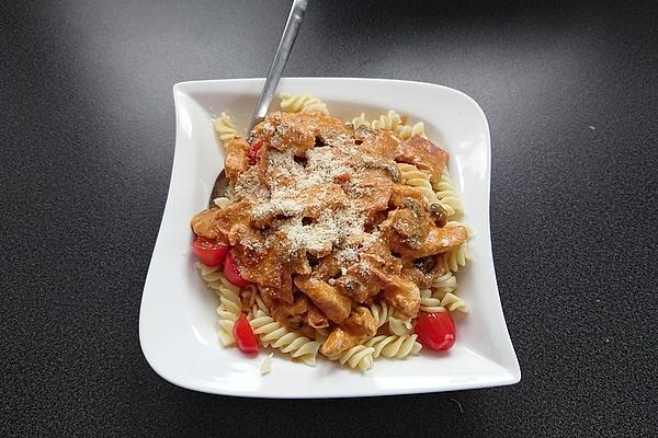 Penne with Chicken and Mushrooms