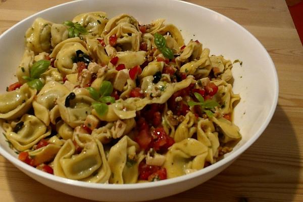 Pesto Tortellini Salad Alla Caprese