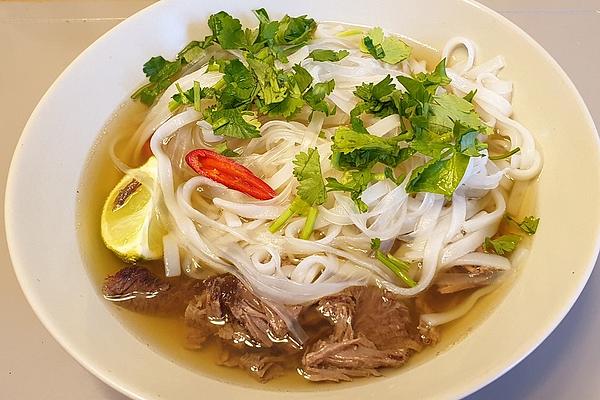 Pho Bo – Vietnamese Beef Soup