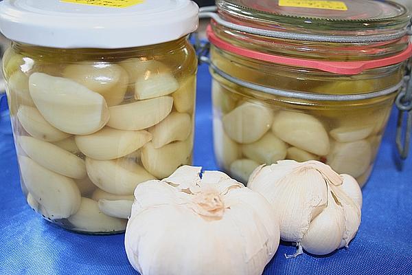 Pickled Cloves Of Garlic