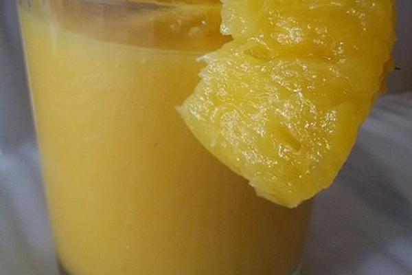 Pineapple Mango Coconut Smoothie