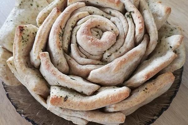 Plucked Bread with Herb Butter for Grilling