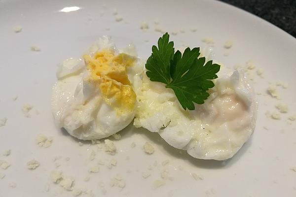 Poached Truffle – Quail Egg La Forget-me-not