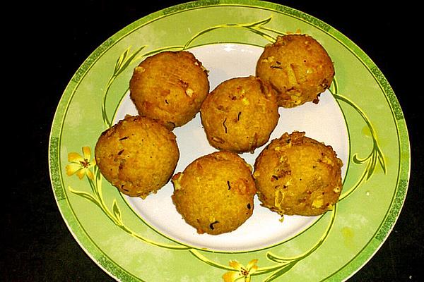 Potato Balls Made from Mashed Potatoes