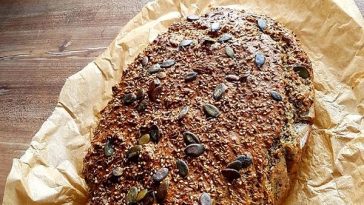 Protein Bread with Quark, Seeds and Prunes