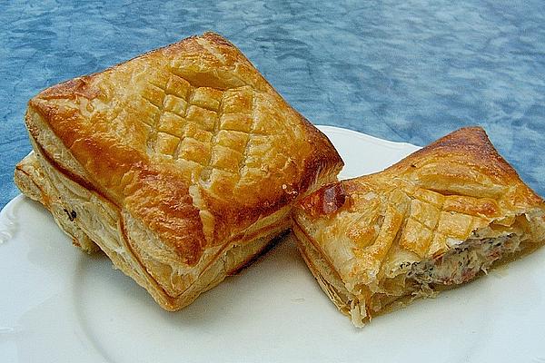 Puff Pastries with Ham and Cream Cheese