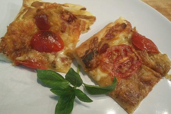 Puff Pastry with Tomatoes and Cheese