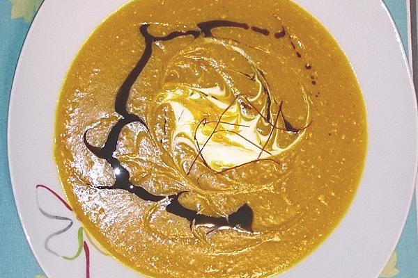Pumpkin – Coconut – Soup with Curry