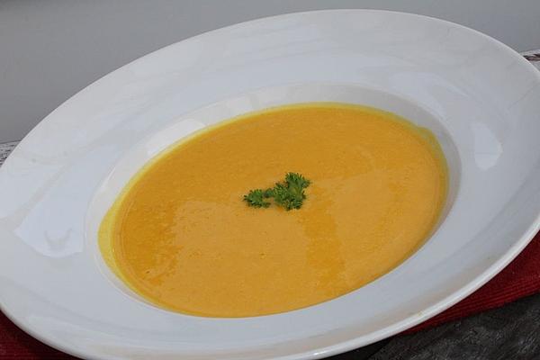 Pumpkin Soup with Carrots and Potatoes