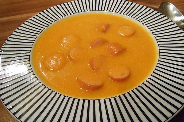 Pumpkin Soup with Curry, Ginger and Sausages