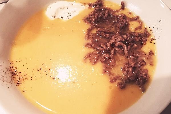 Pumpkin Soup with Potatoes and Mince