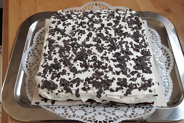 Quick Black Forest Cake from Tray