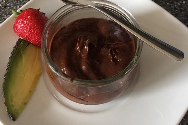 Quick Chocolate Pudding with Avocado
