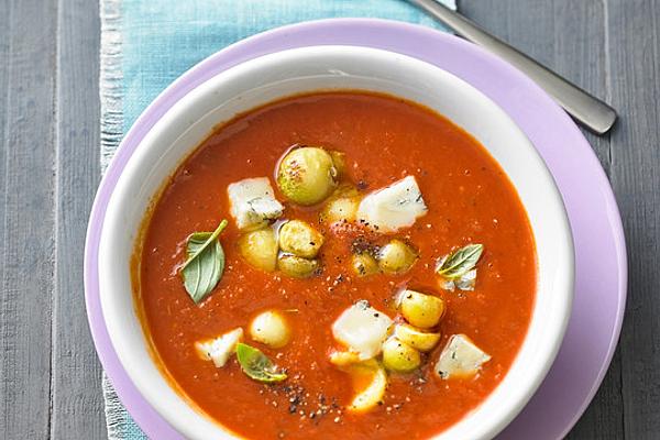 Quick Gorgonzola Tomato Soup with Zucchini Croutons