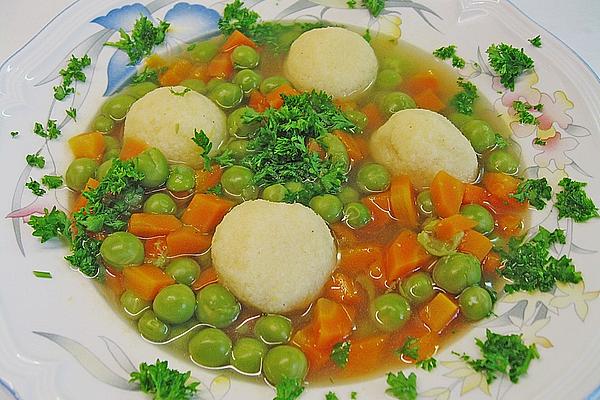 Quick Pea Soup with Semolina Dumplings