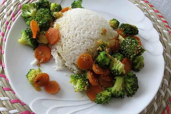 Quick Stir-fried Vegetables with Broccoli and Carrots