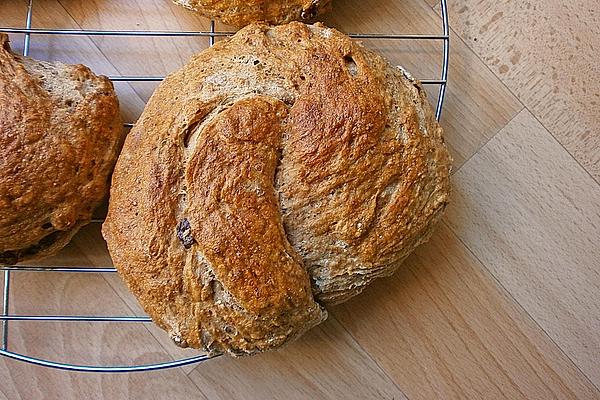 Quick Wholemeal Raisin Bread