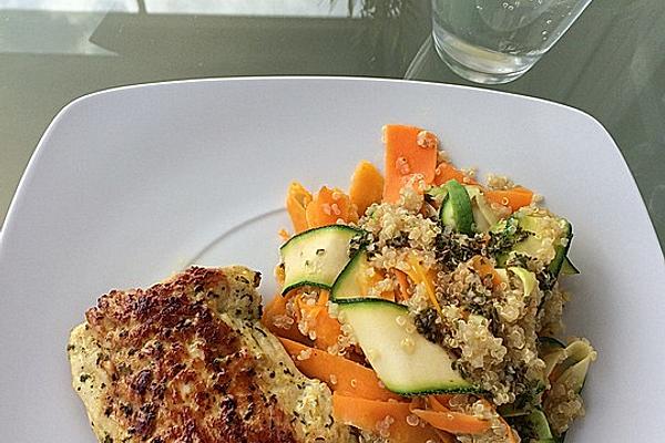 Quinoa Salad with Carrot and Zucchini